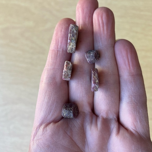 Rubies Raw Hexagonal Corundum Form Set Of 5 - Picture 9 of 12